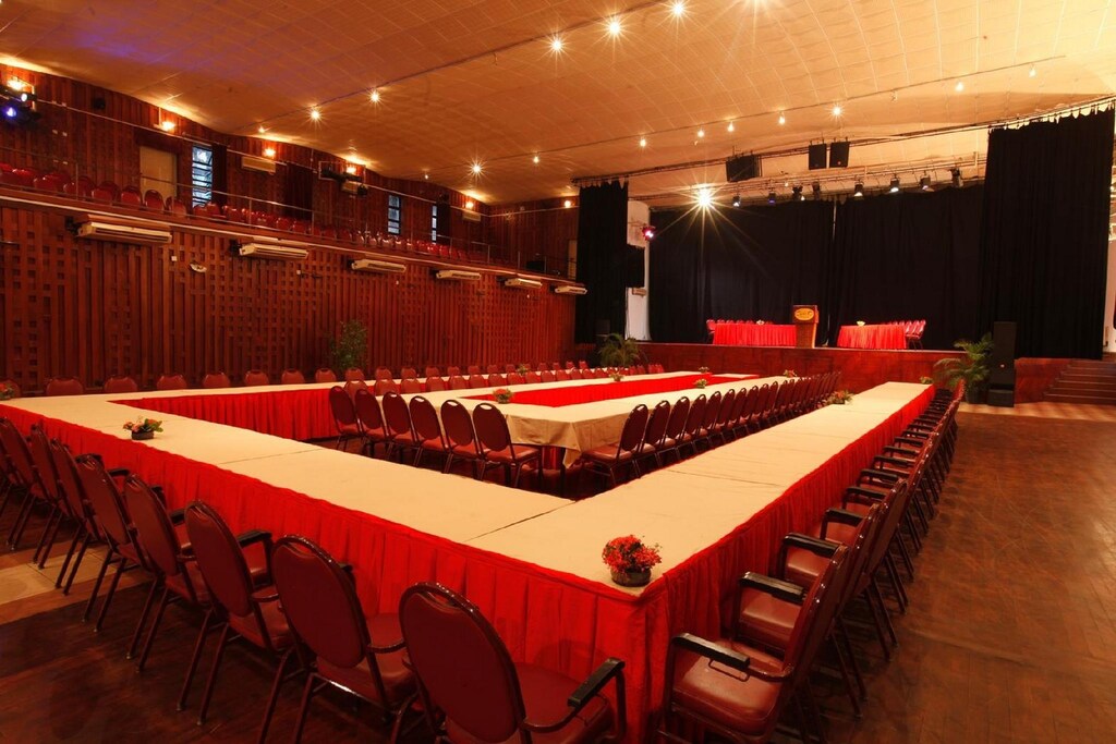 Grand Hotel Asaba